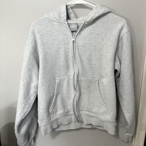 Aritza heather gray zip up, size m (fits as a small)